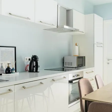 Charming Near And Center Apartment Ostend