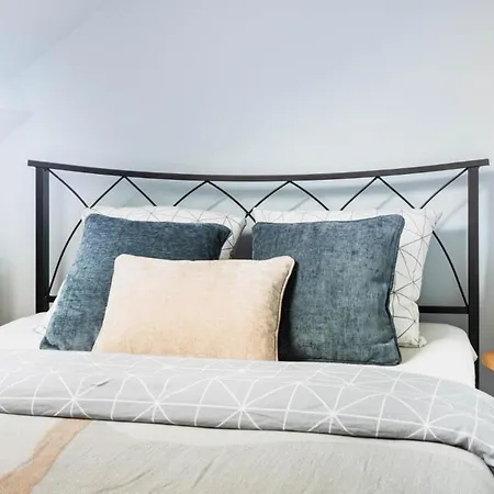 Charming Home: Near Center Ostende